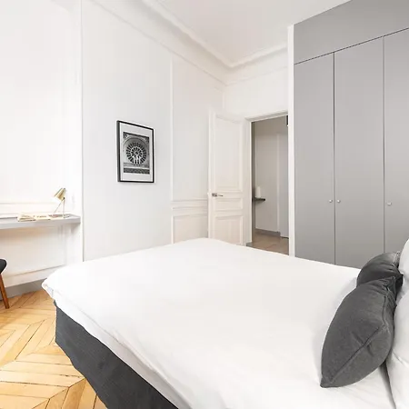 Apartment Livinparis - Luxury 3 Bedrooms Le Louvre I *