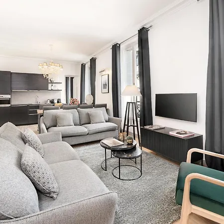 Livinparis - Luxury 3 Bedrooms Le Louvre I